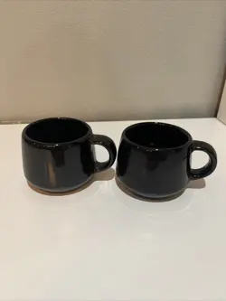 BLACK HANDLED COFFEE