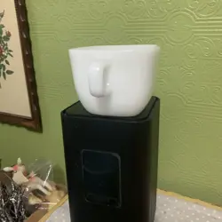 PASTEL SQUARE MUGS
