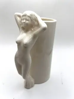 LADY VASE BEER