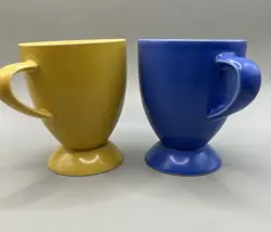 FOOTED MUGS YELLOW