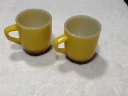 VINTAGE ANCHOR HOCKING FIRE KING YELLOW BROWN COFFEE CUP MUG RIBBED STACKABLE