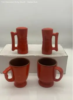 CUP MUGS W/