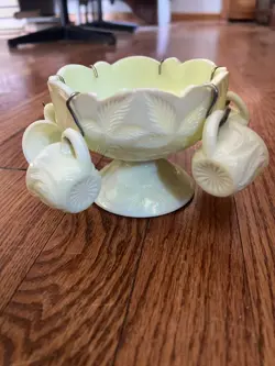 RARE VINTAGE CHILDS CUSTARD URANIUM GLASS PUNCH BOWL SET WITH 6  MUGS