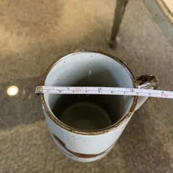 BROWN CUP