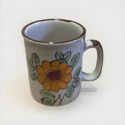 SUNFLOWER FLORAL HAND
