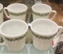 VTG PYREX CRAZY