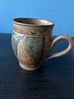 MUG SIGNED GLORIA