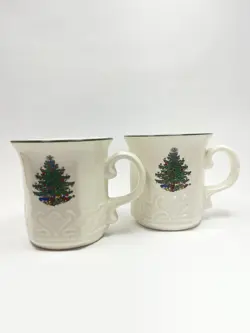 VINTAGE CUTHBERTSON ORIGINAL CHRISTMAS TREE SET OF TWO MUGS MADE IN ENGLAND