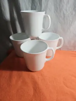 4 CORNING USA VINTAGE WINTER FROST WHITE COFFEE TEA CUP MUGS D HANDLE 