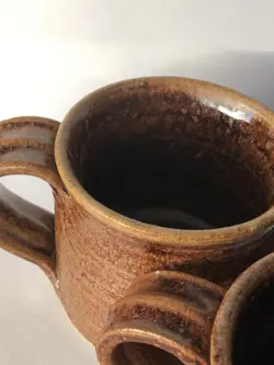 HANDMADE BROWN