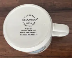 VINTAGE WEDGWOOD OF ETRURIA & BARLASTON PETER RABBIT MUG ENGLAND BEATRIX POTTER
