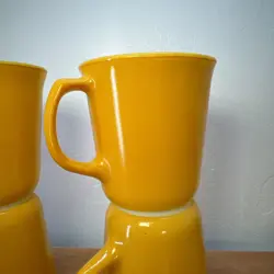 CORNING PYREX MUSTARD YELLOW SUNFLOWER COFFEE MUGS - VINTAGE PYREX CUPS SET 4