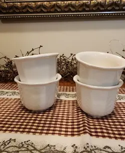 WHITE VINTAGE 3.75