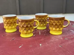 4 VINTAGE FIRE KING ANCHOR HOCKING KIMBERLY COFFEE MUG CUP YELLOW BROWN DIAMOND
