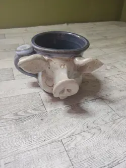 MUG STONEWARE /POTTERY