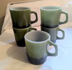 MUGS GREEN/BLACK