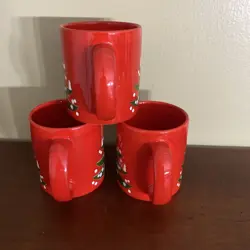 TREE RED MUGS