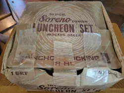 LUNCHEON SET