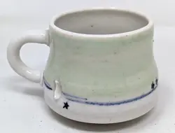 THROWN MUG