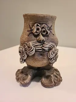 MUG WITH BELLY