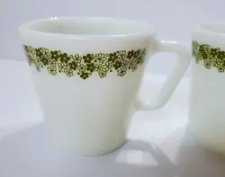PC. VINTAGE PYREX