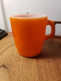 CUP ORANGE MILK