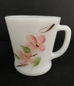 VINTAGE FIRE KING PEACH BLOSSOM COFFEE MUG CUP ANCHOR HOCKING MILK GLASS FLOWERS