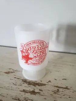 GLASS MUG PEDASTOL