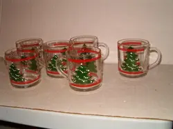 FOOTED GLASS MUGS