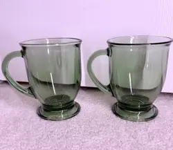 PEDESTAL MUG SET