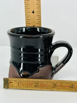 MUG SIGNED HAND