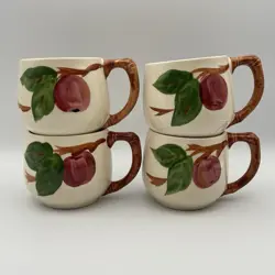 SET OF 4 VINTAGE FRANCISCAN APPLE COFFEE TEA CUP MUG MADE IN ENGLAND FLYING F