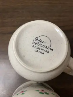 VINTAGE INTERNATIONAL STONEWARE