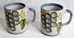 2 VINTAGE JOHN TAYLOR LOUISVILLE POTTERY STONEWARE MUGS - GRAPE MOTIF - 4