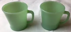VINTAGE ANCHOR HOCKING FIRE KING JADEITE D HANDLE MUGS LOT OF 2