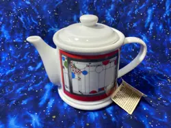INSTITUTE CHICAGO TEAPOT