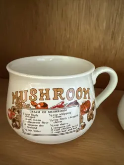 BOWL WITH HANDLE