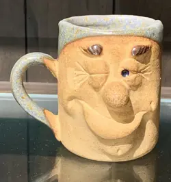 CERAMIC WEIRD WINKING