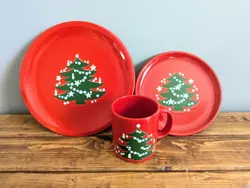 LOT OF 3 VINTAGE WAECHTERSBACH WEST GERMANY RED CHRISTMAS TREE DINNER PLATES MUG