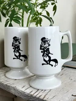 VINTAGE SLY FOX