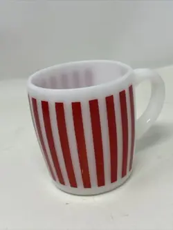 VINTAGE HAZEL ATLAS RED CANDY STRIPE COFFEE MUG