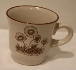 STONEWARE DESERT DAISY