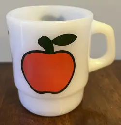 VINTAGE FIRE KING APPLE MUG MILK GLASS USA 