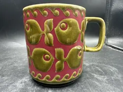 HORNSEA POTTERY ENGLAND  FISH GREEN RED COFFEE MUG CUP MCM VINTAGE