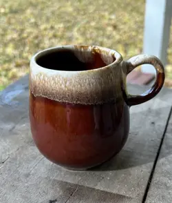 VINTAGE MCCOY POTTERY USA #7025 BROWN DRIP GLAZE 10 OZ. COFFEE MUG