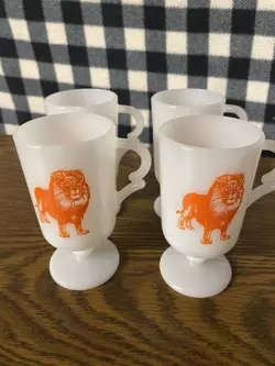 VINTAGE DRINKING