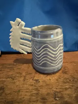 WOLF HANDLE