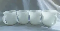 SET OF 4 VINTAGE FIRE KING WHITE MILK GLASS D HANDLE ANCHOR HOCKING COFFEE MUGS