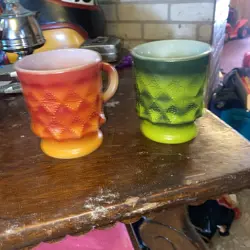 SET OF MULTICOLORED
