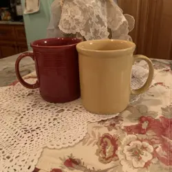 CUP MUSTARD MAROON